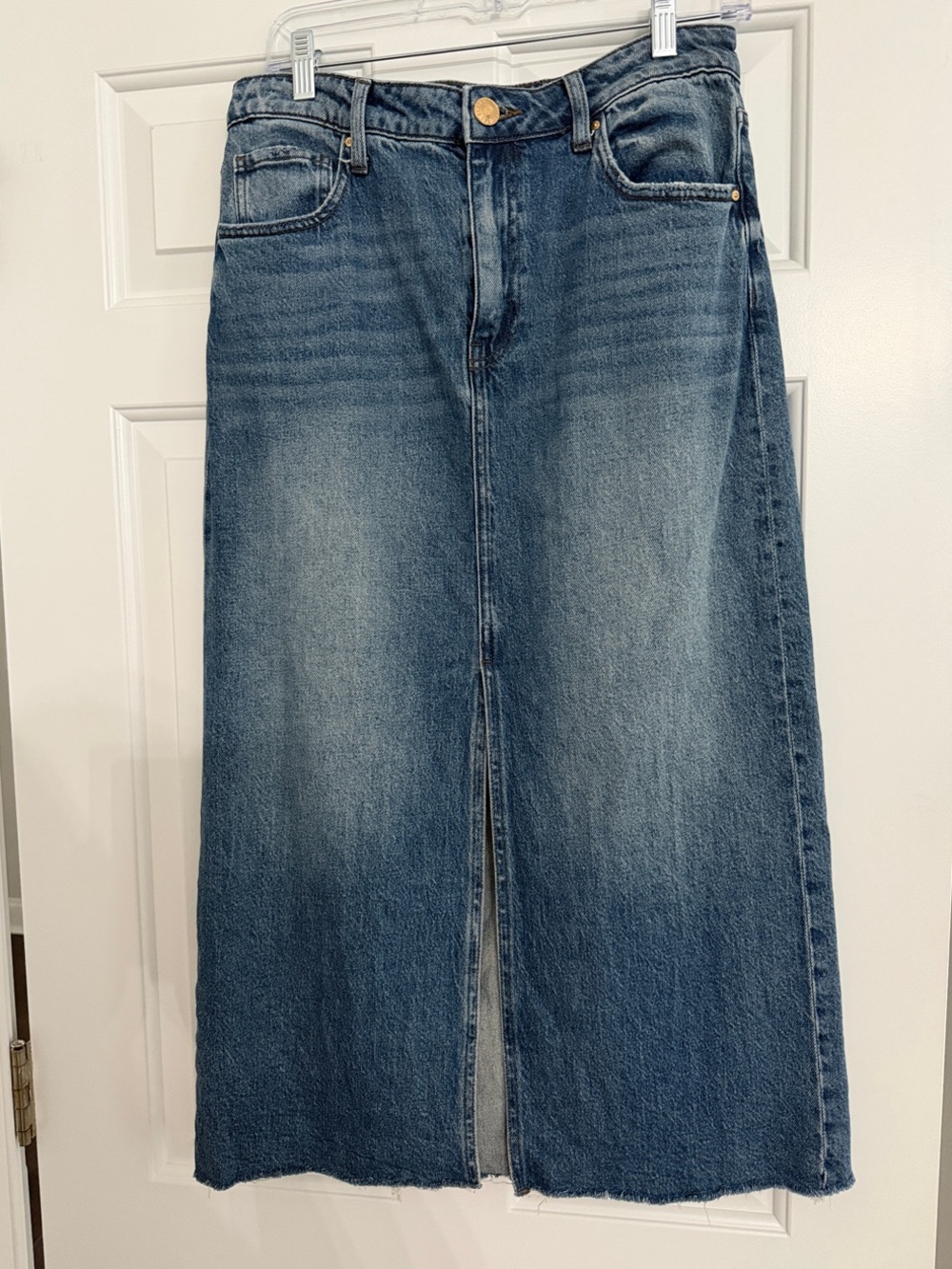 KUT from the Kloth Women’s Mid Wash Denim Maxi Skirt with Front Slit- size 2